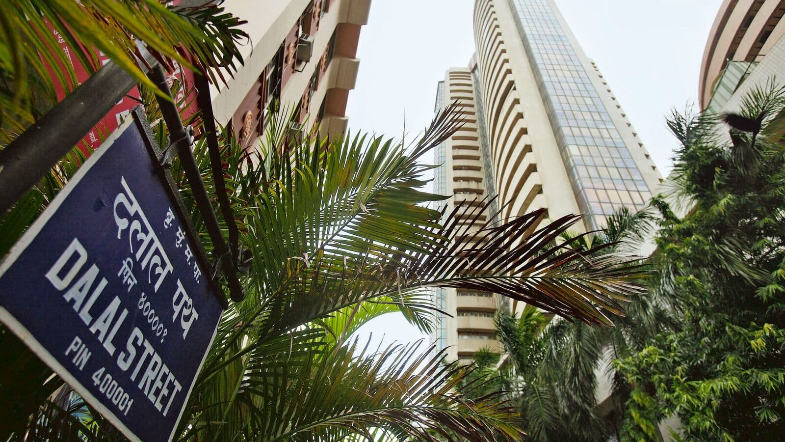 Top Gainers & Losers on 9 July: Kalyan Jewellers, Swiggy, Kaynes Tech, Anant Raj, Thermax among top gainers